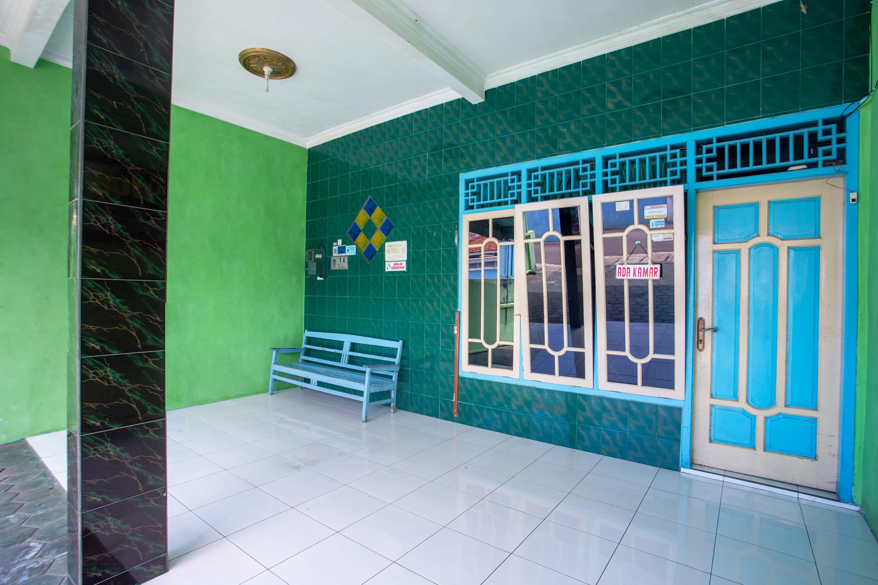 Spot On 2871 Hotel Budi Purwokerto Exterior photo
