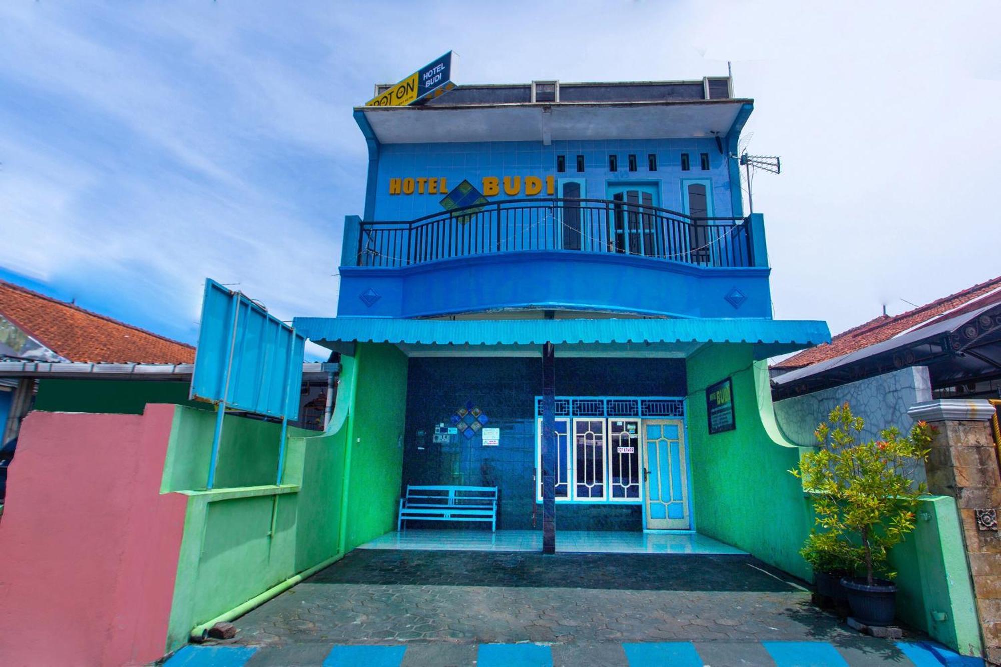 Spot On 2871 Hotel Budi Purwokerto Exterior photo